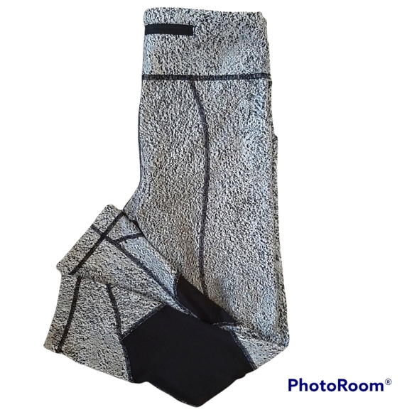 Lululemon Pace Rival Crop - Picture 7 of 8